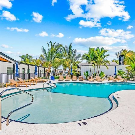 Pelican Post At Anna Maria Island Inn Bradenton Beach Εξωτερικό φωτογραφία